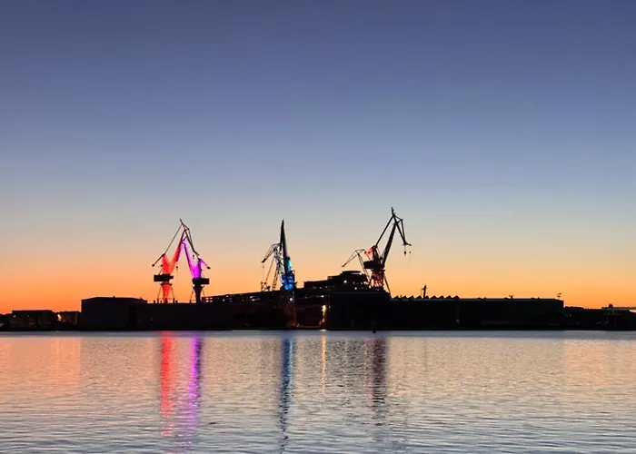 Flowers Pula, Center 2 Apartman